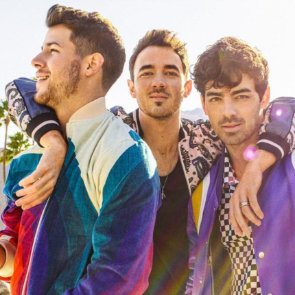JONAS BROTHERS